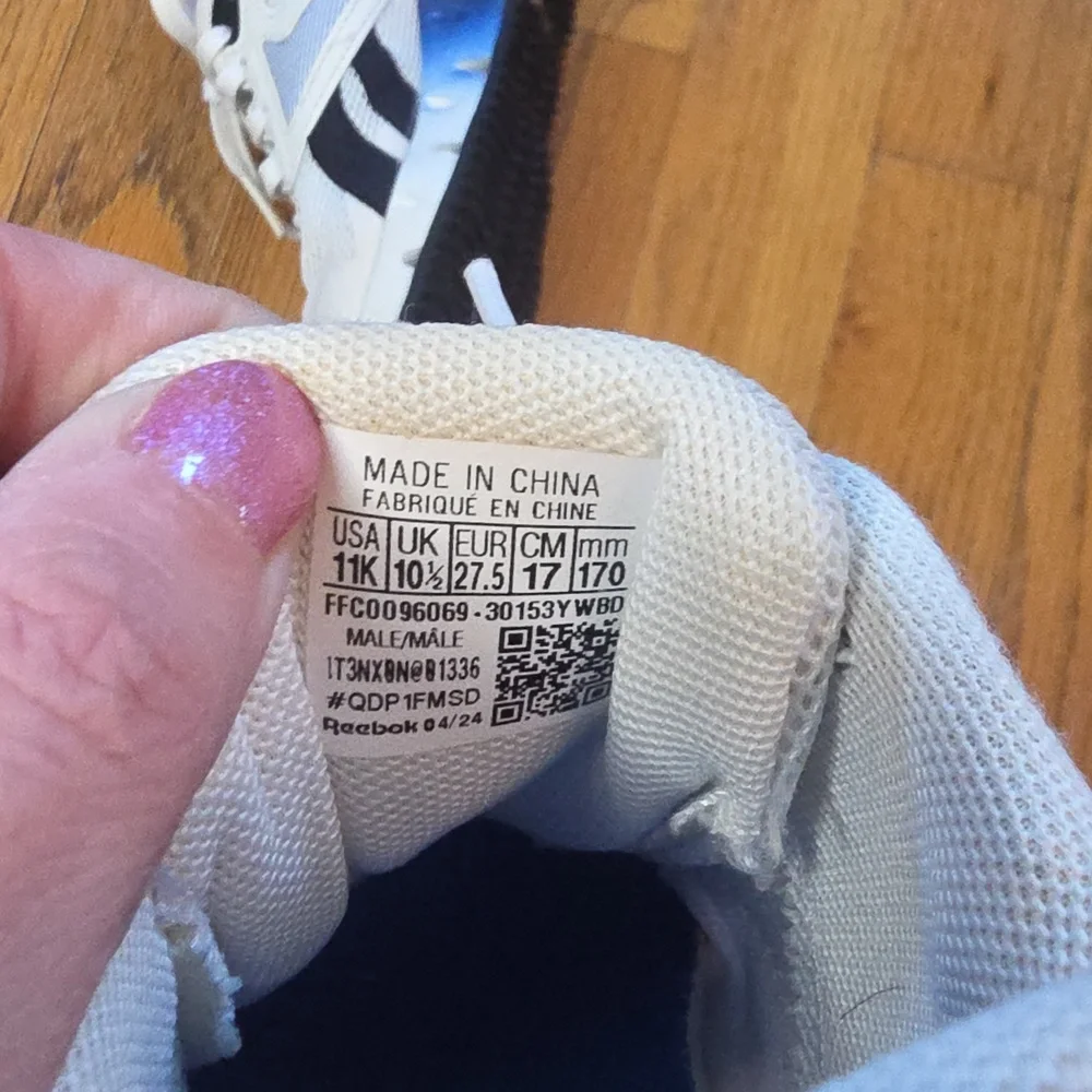 Boys Reebok Size 11K Sneakers Blue, Black & White...Excellent Condition! - Picture 10 of 10